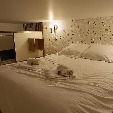 Antares - Sils --- 2 Separees En Mezzanine Lägenhet Caen